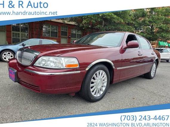 LINCOLN TOWN CAR 2003 1LNHM82W43Y649759 image LINCOLN TOWN CAR 2003 1LNHM82W43Y649759 image